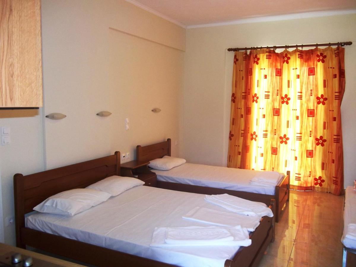 Calypso Luxury Studios Vasiliki  Room photo