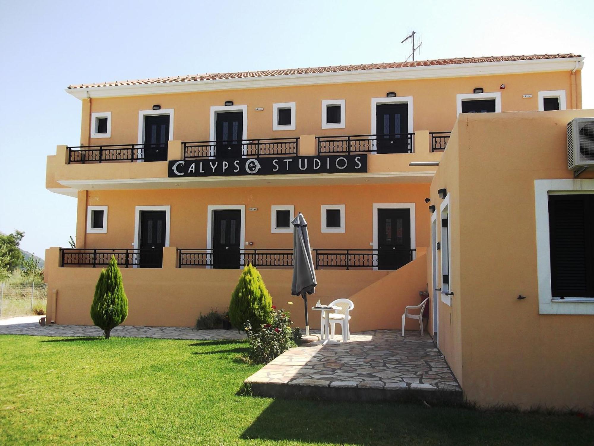 Calypso Luxury Studios Vasiliki  Exterior photo
